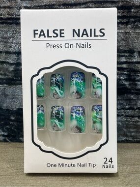 False Nails Press-On Green Marble Like Nails - 24 Pack